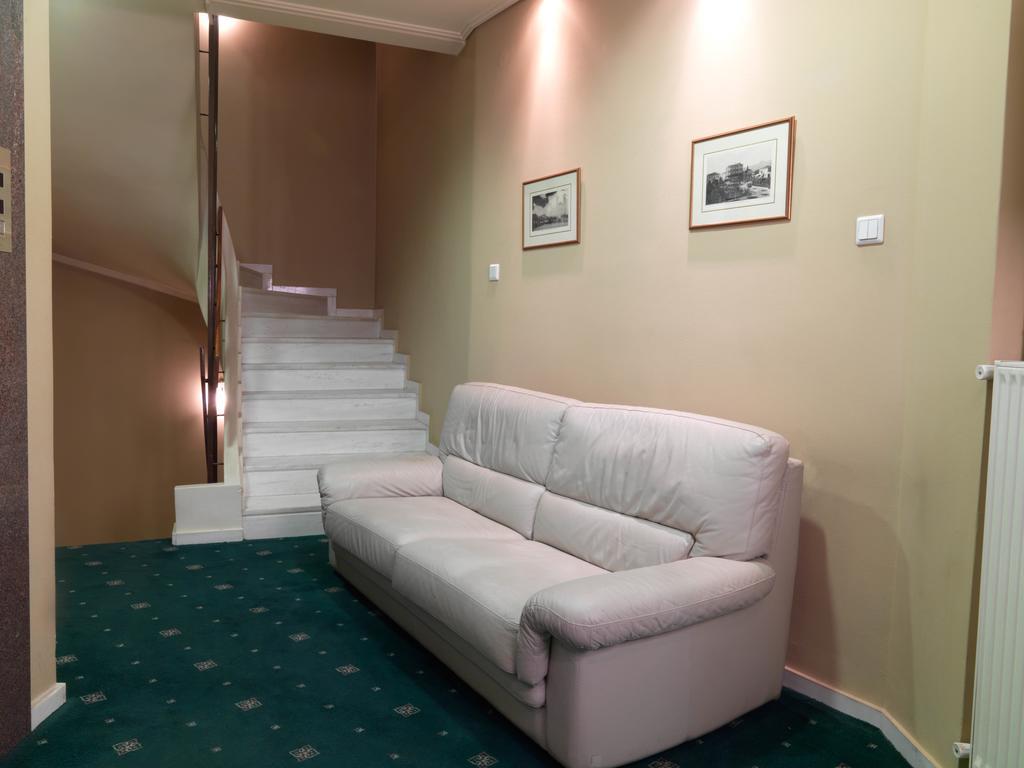 Alex Hotel ตรีโปลิส ภายนอก รูปภาพ