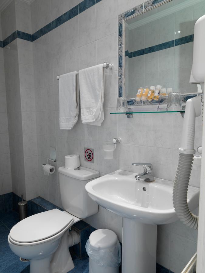 Alex Hotel ตรีโปลิส ภายนอก รูปภาพ