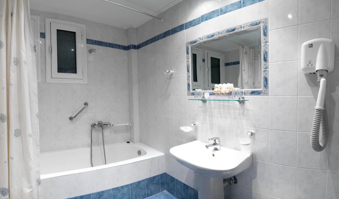 Alex Hotel ตรีโปลิส ภายนอก รูปภาพ